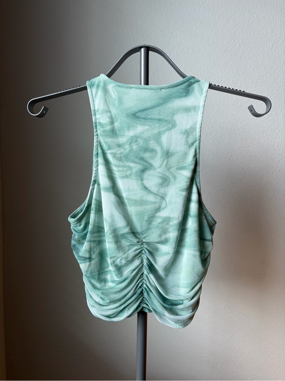 House of Harlow 1960 Mint Green Ruched Tank - Picture 2 of 4